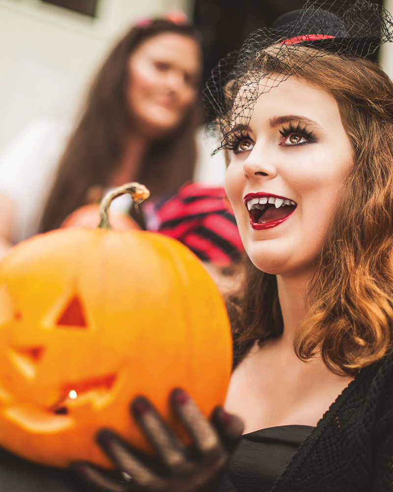 girl-in-costume-800x1000.jpg